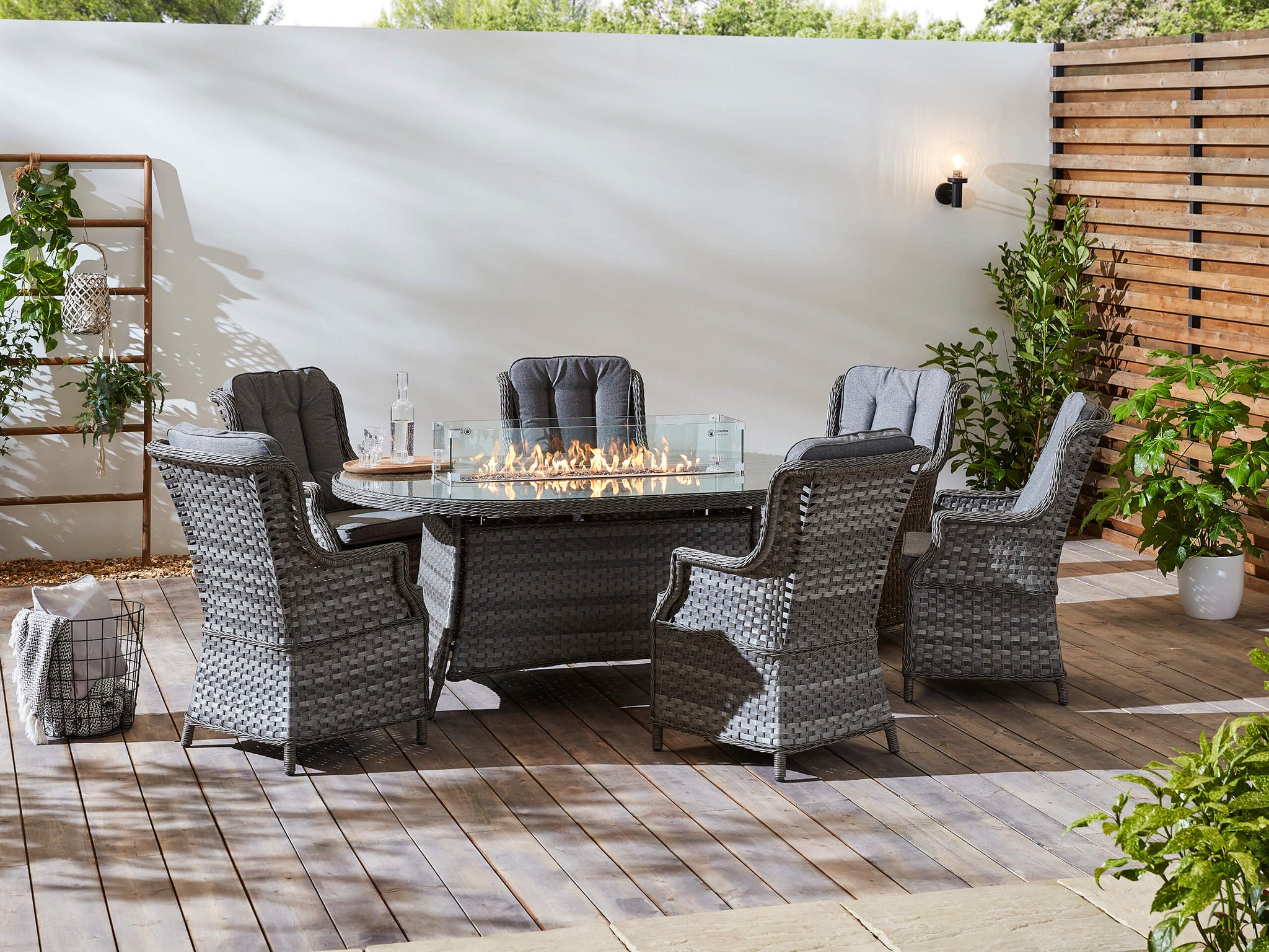 St Tropez Seat Oval Fire Pit Dining Set INCLUDES FREE PARASOL WITH