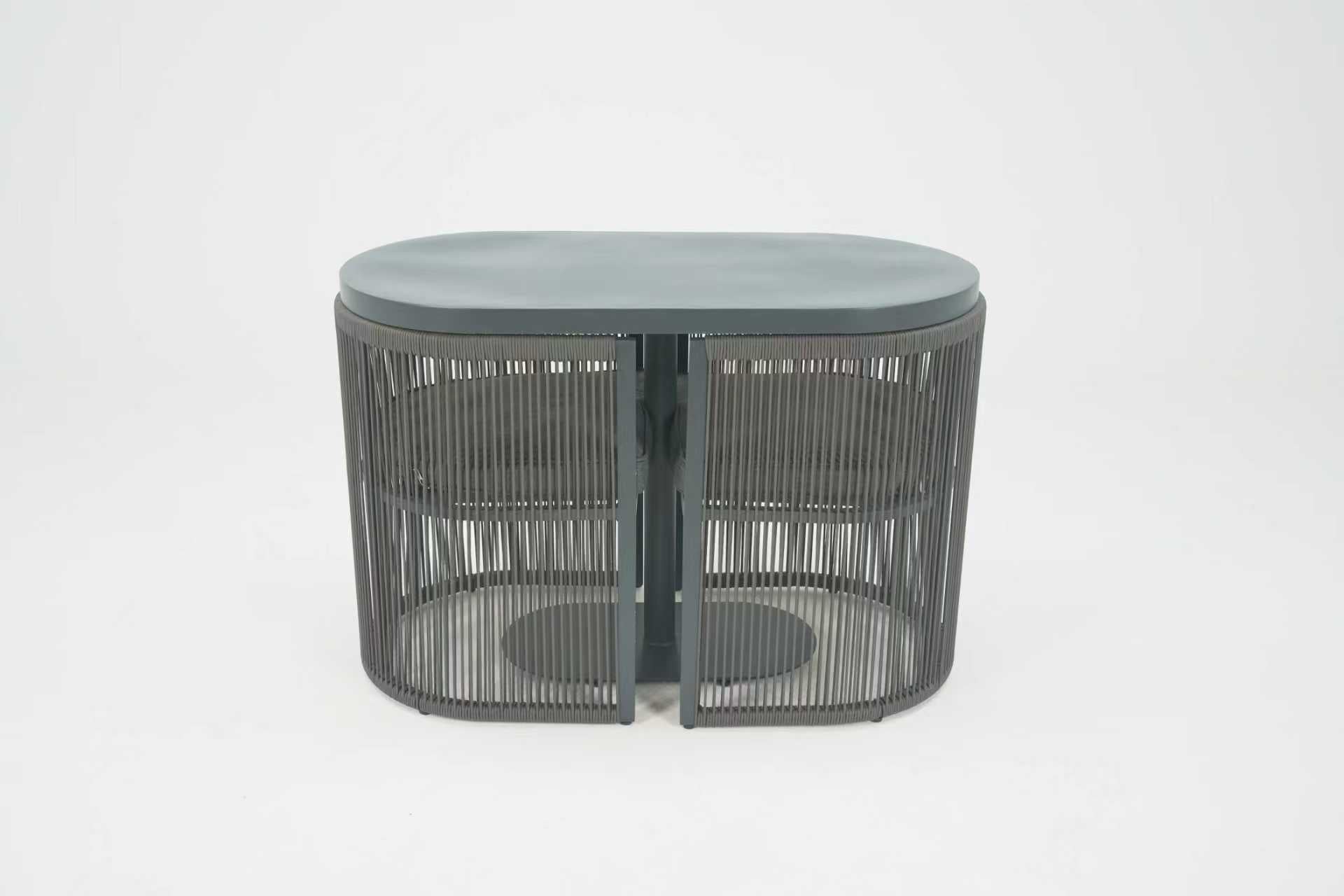 Vogue Luxury Bistro - The Outlet Home